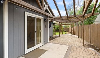 19801 Water Fowl Ln, Bend, OR 97702