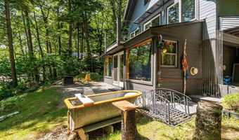18 Spring Rd, Albany, NH 03818