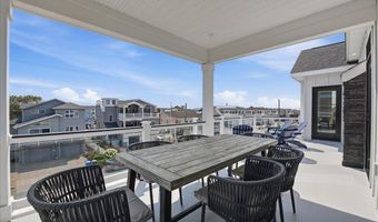 115 9TH St, Beach Haven, NJ 08008