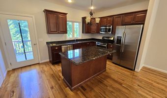 19 Oak Branch Dr 19, Brookfield, CT 06804
