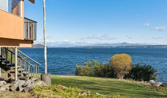 240 Black Point Rd, Alton, NH 03810