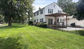 1207 8th St, Aurora, NE 68818