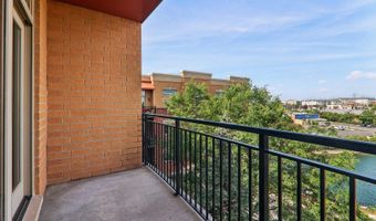 1200 N Foxdale Dr 312, Addison, IL 60101