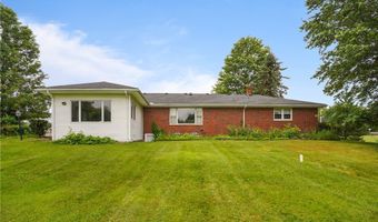 136 N Chillicothe Rd, Aurora, OH 44202