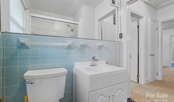 955 Hickory Nut St, Charlotte, NC 28205