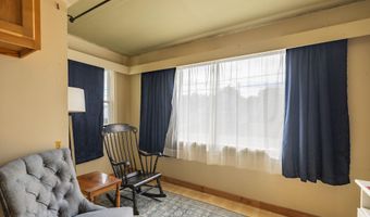 863 Minot Ave, Auburn, ME 04210