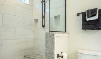 200 13th St, Apalachicola, FL 32320