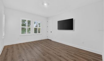 375 NIBLICK Way, Orlando, FL 32804