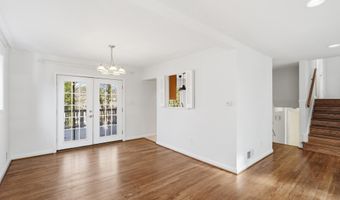 7821 CAYUGA Ave, Bethesda, MD 20817