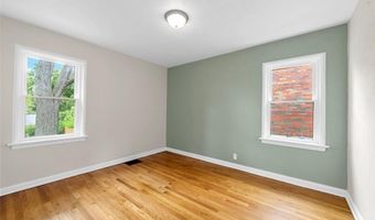7220 Mackenzie Rd, Affton, MO 63123