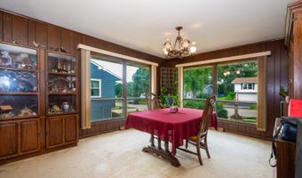 874 Hillandale Dr, Antioch, IL 60002