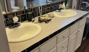 368 Waldorf Dr, Auburndale, FL 33823