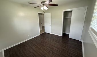 208 Magnolia Dr, Adel, GA 31620
