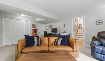 84 Cardinal Dr, North Kingstown, RI 02852
