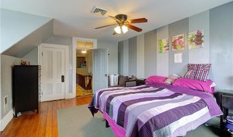 13 Blackstone St, Cumberland, RI 02864
