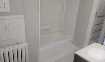 301 S Main St, Ada, OH 45810