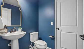 43498 APPLE ORCHARD Sq, Ashburn, VA 20148