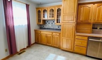 927 OLD GRANDVIEW Rd, Beaver, WV 25813