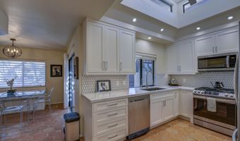 1049 N BOULDER Dr, Carefree, AZ 85377