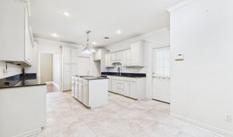 512 E Villien Ave, Abbeville, LA 70510