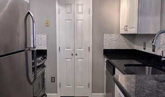 4808 MOORLAND Ln 501, Bethesda, MD 20814