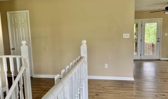 301 T Estes Rd, Beattyville, KY 41311