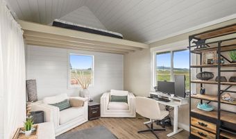 161 Snake River Dr, American Falls, ID 83211