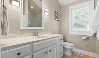 94 Lovett St, Beverly, MA 01915
