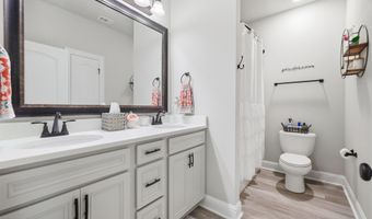 9225 Natures Trl, Biloxi, MS 39532
