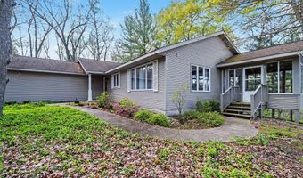 1890 Dillingham Dr, Allegan, MI 49010