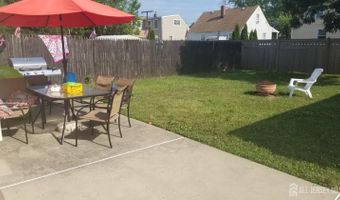 33 Avenel St, Avenel, NJ 07001