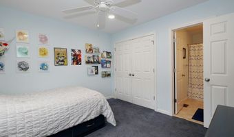 23 Riverview Ct 23, Brookfield, CT 06804