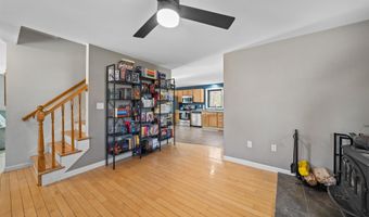 162 Lakeside Oaks Dr, Barrington, NH 03825