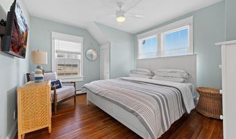 112 8TH St E, Beach Haven, NJ 08008