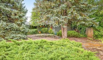 767 Twin Pines Cir, Ashland, OR 97520
