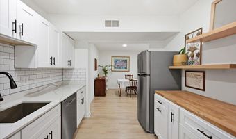 55 SKYHILL Rd 101, Alexandria, VA 22314