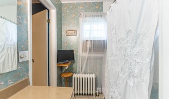 201 Hall St, Alton, MO 65606