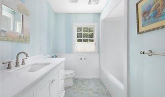 150 Delta Dr, North Kingstown, RI 02874