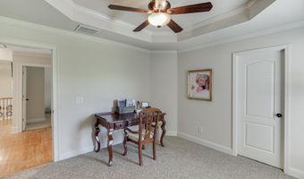 1373 Mountain Lake Dr, Auburn, GA 30011