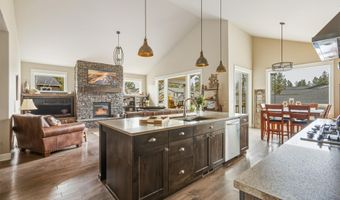 60414 Hedgewood Ln, Bend, OR 97702