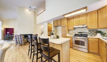 825 Brookside Dr, Ann Arbor, MI 48105