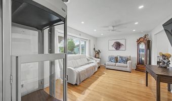 125 Meadowview Ave, Absecon, NJ 08201