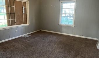 704 4th Ave E, Albia, IA 52531