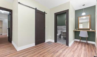 587 Robert Henry St, Macon, GA 31206