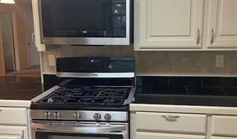5621 CARL St, Alexandria, LA 71301