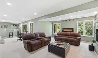13476 Granada Ave, Apple Valley, MN 55124