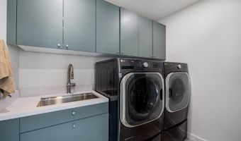 85 Mahiloa Pl, Kailua, HI 96734