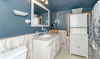 2005 N Dakota Ave, Ames, IA 50014