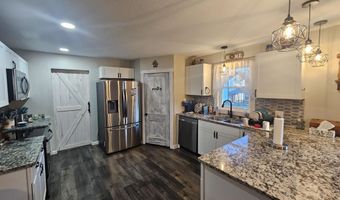 1705 Lakeview Dr, Ava, MO 65608