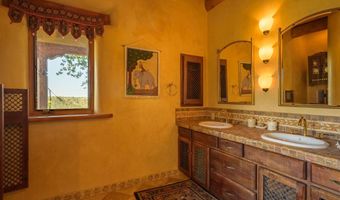 37 Gallina Canyon Rd, Valdez, NM 87580